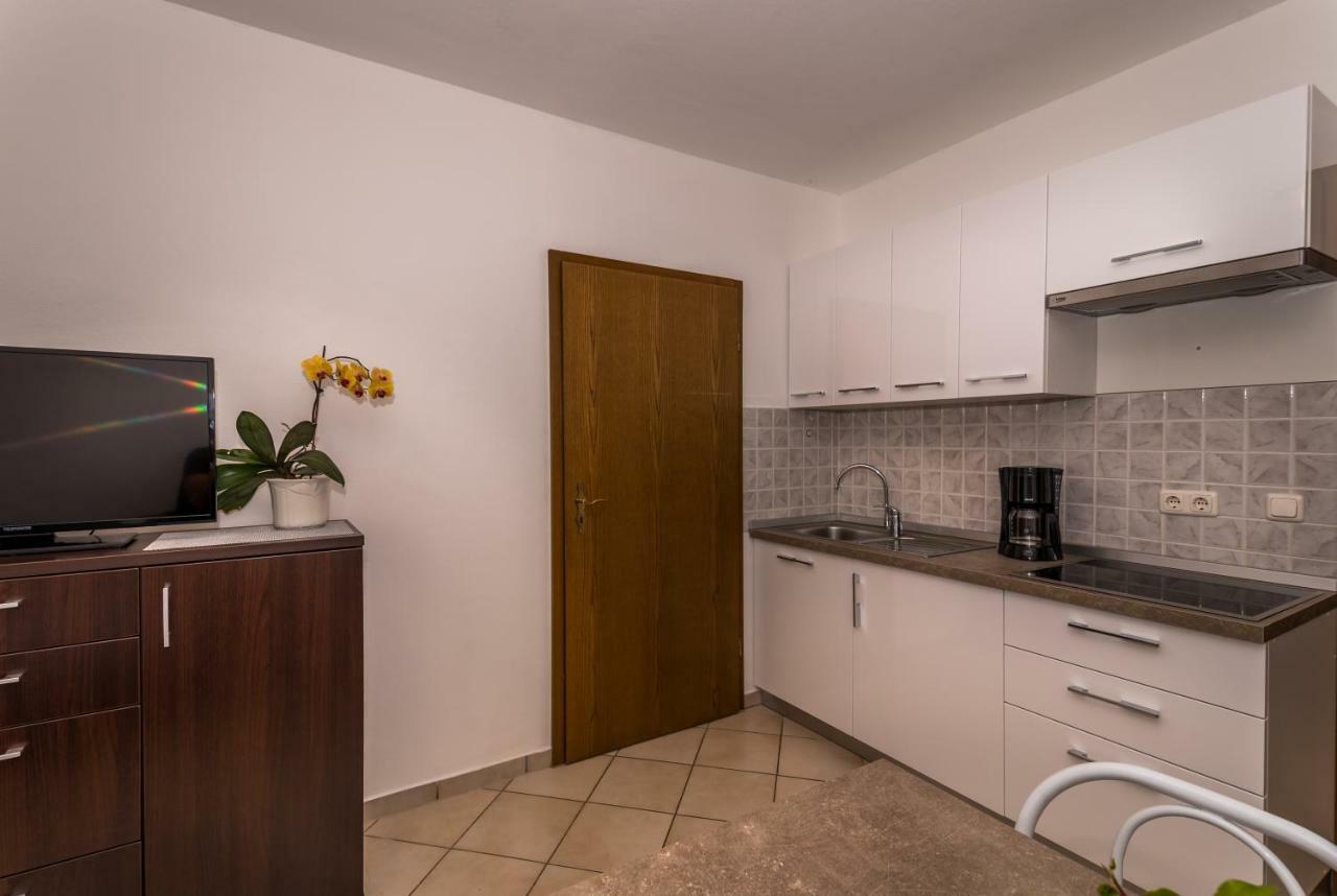 Apartments Sanmichel Пула Екстериор снимка